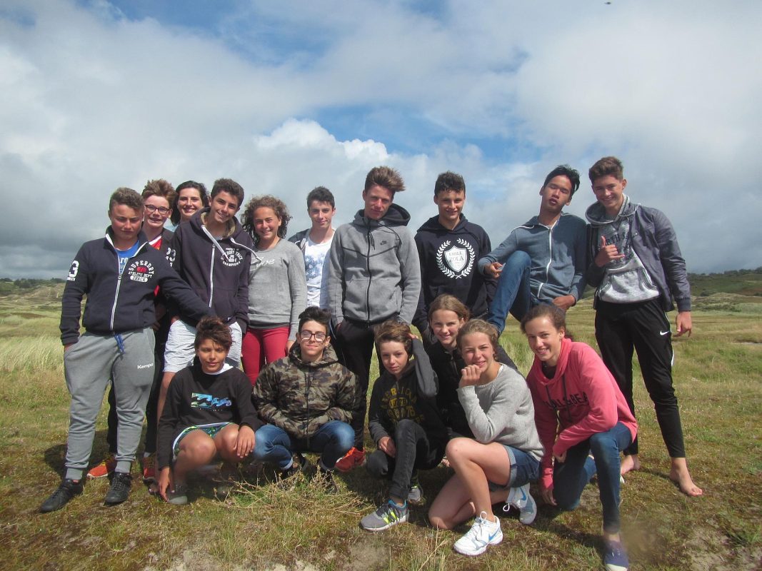 English Students with JLA on an adventure in the outdoors
